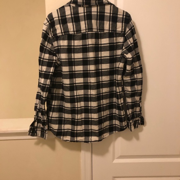 H&M Black and White Button up Flannel - Picture 2 of 2